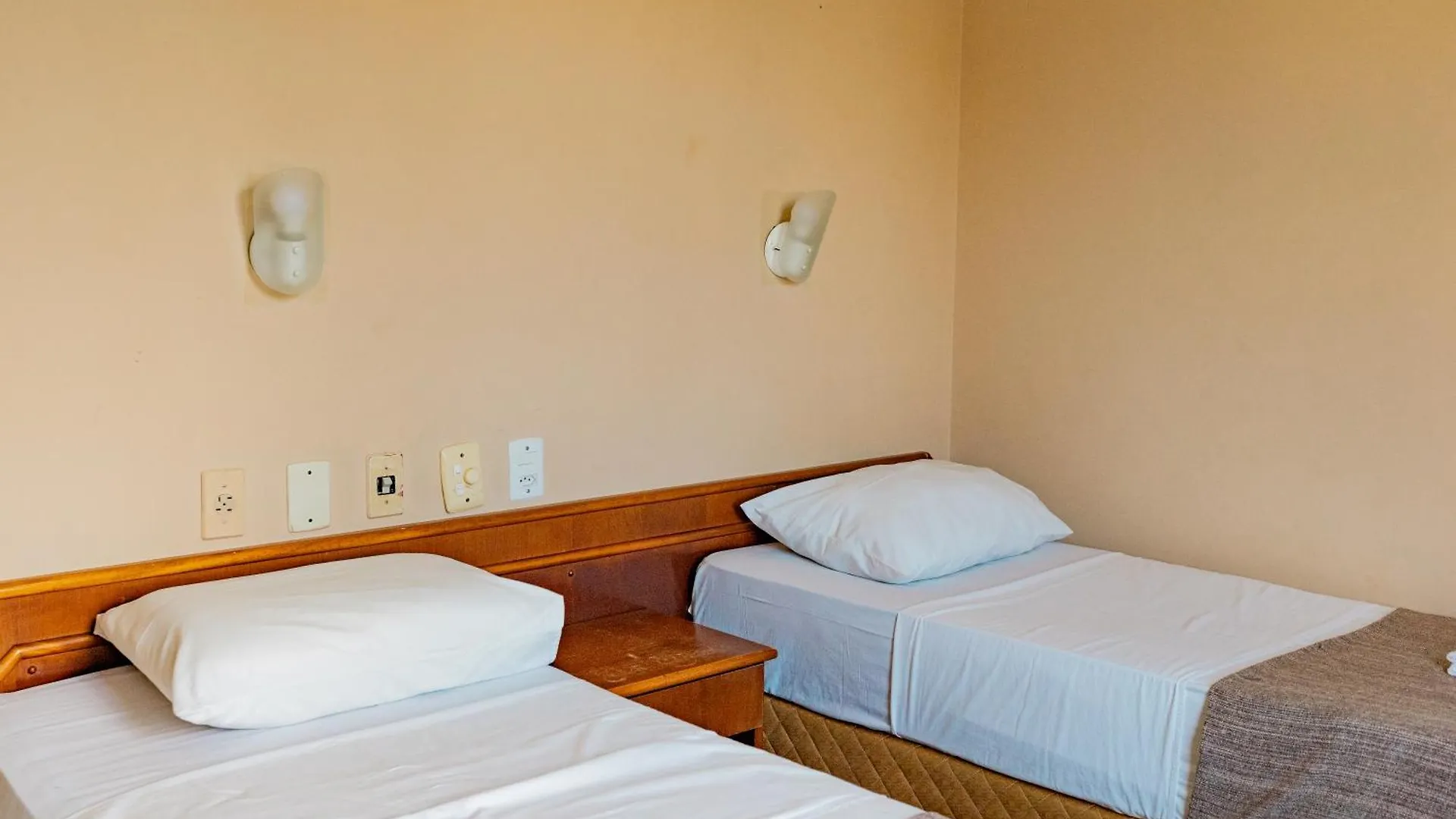 Hanna Praia Hotel - Florianópolis